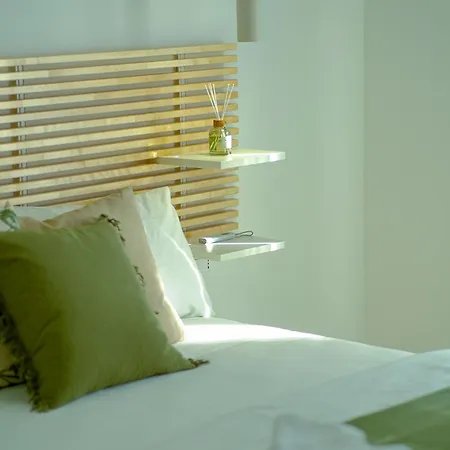Iris & Guest house