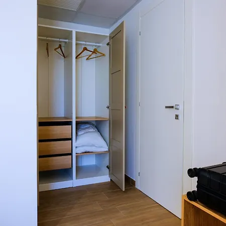 Iris & Guest house